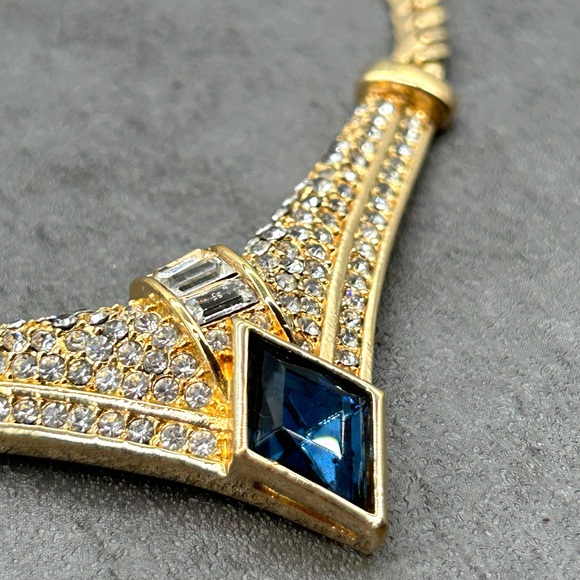 Authentic Vintage Christian Dior Gold Tone  Blue Rhinestone Crystal Necklace 16” - Picture 4 of 15